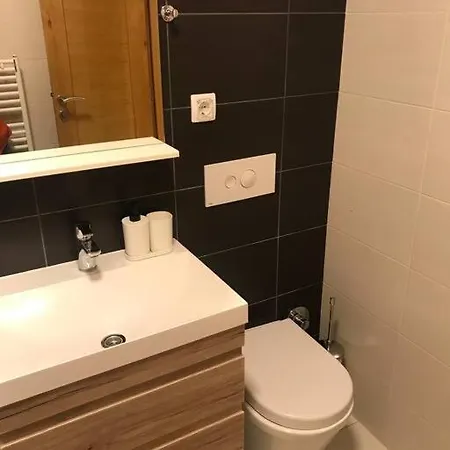 Likehome 2+2 With Parking Apartman *