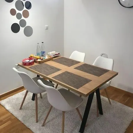 Likehome 2+2 With Parking